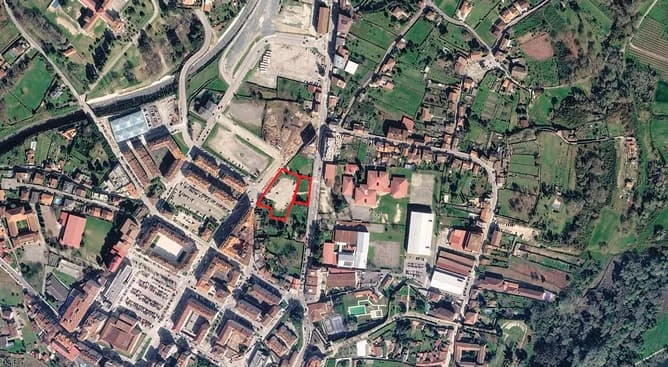 Suelo urbanizable en Tui, 6.143 m² edificables