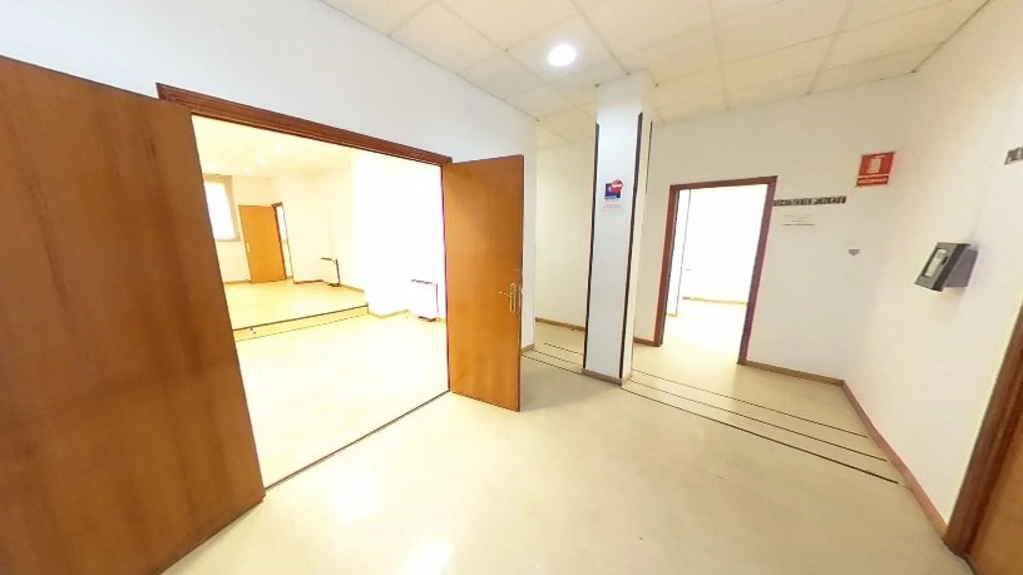 391 m² commercial unit in Segovia