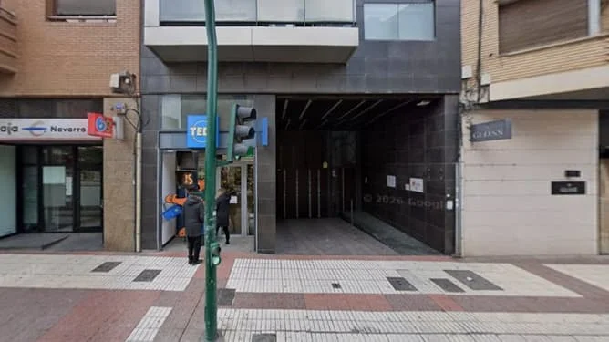 Local comercial en Tudela de 120 m²