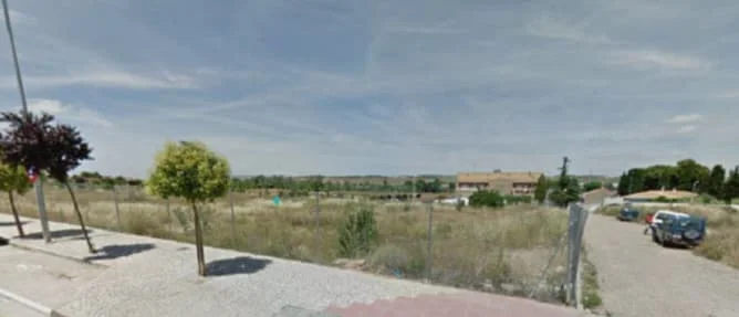 Developable Cadrete plot, 8,196 m² buildability