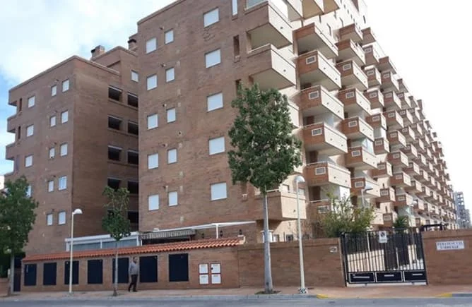 Garaje en avenida Central con una plaza