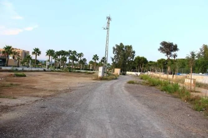Residential development land, 53,515 m² buildability