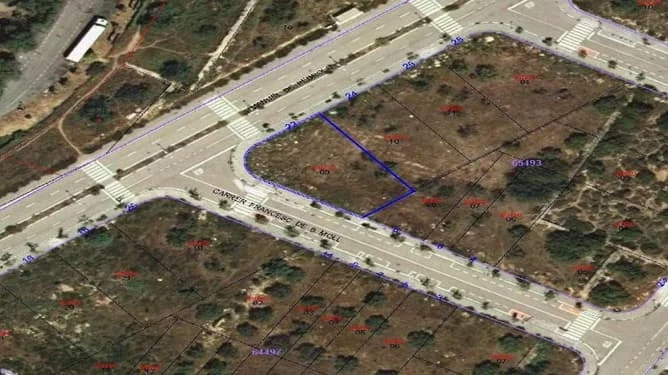Urban residential plot in Vendrell, 783 m²