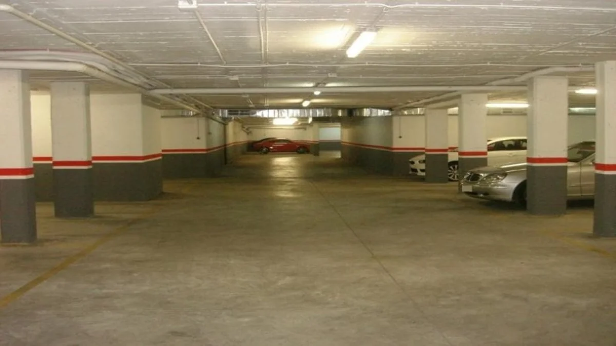 14 m² parking space in Parets