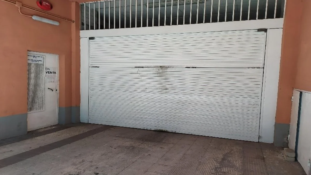 Central Reus garage with 21 m²