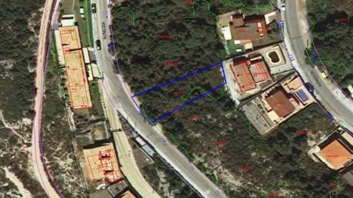 Urban Calafell plot, 420 m²