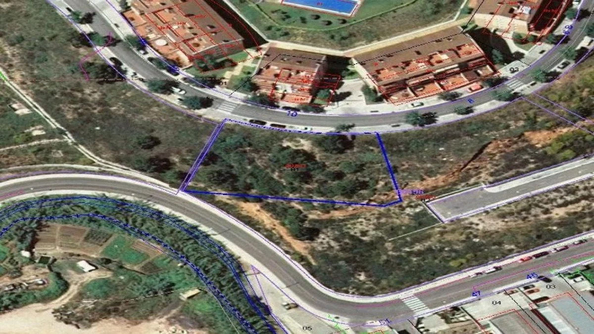 Parcela urbana cerca del centro