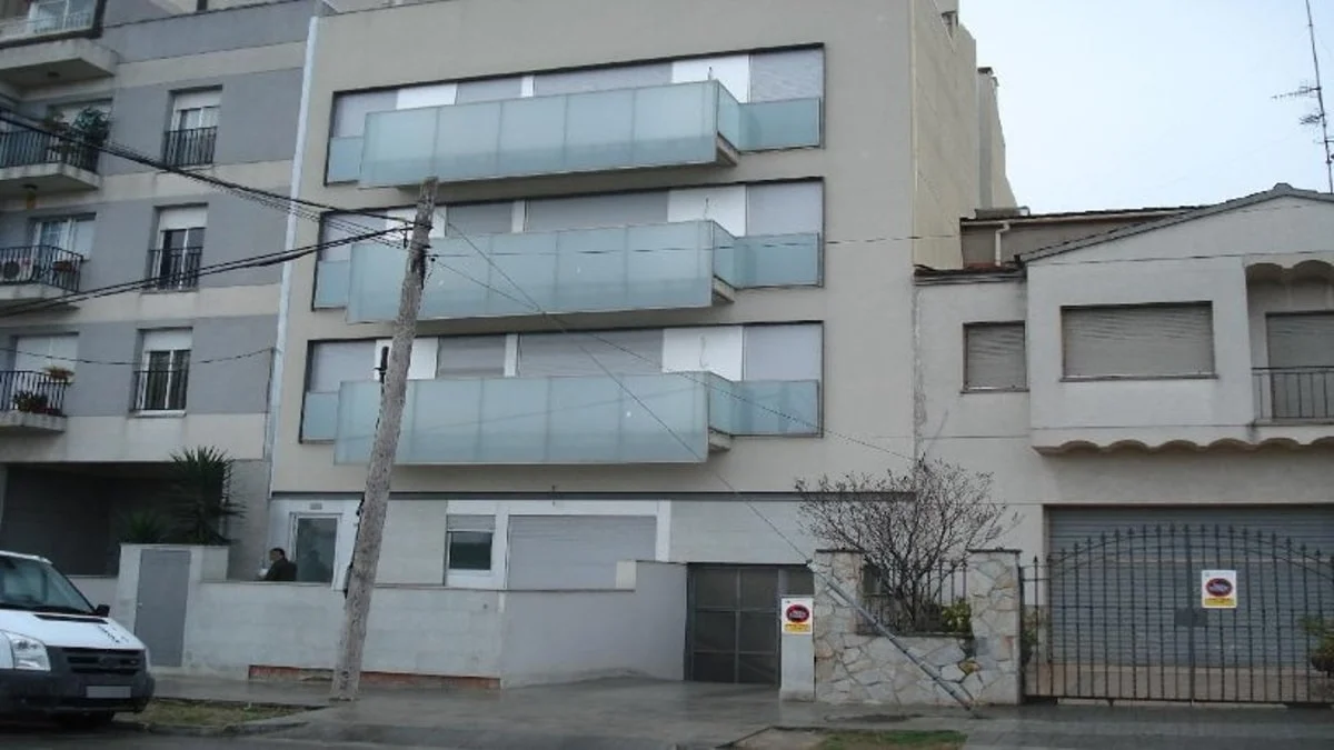 Central Vilafranca parking space