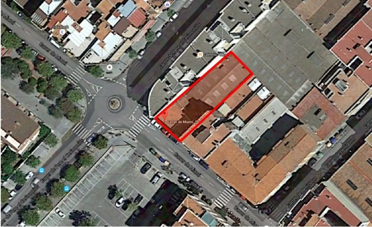 Urban Reus plot with redevelopment upside