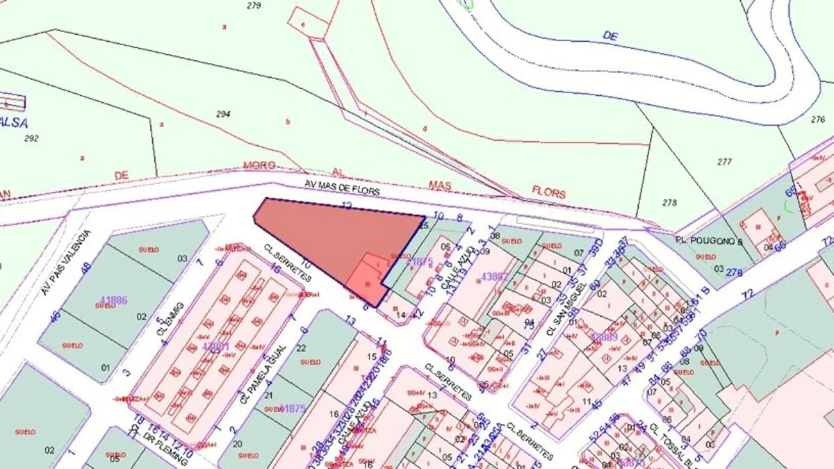 Urban residential plot near town centre