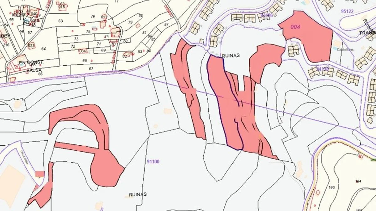 Large urban land portfolio in Teulada