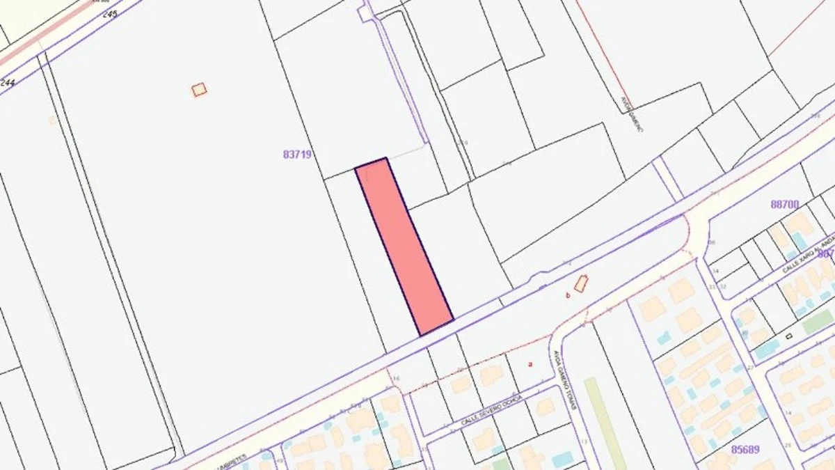 Residential developable plot, 3,860 m²