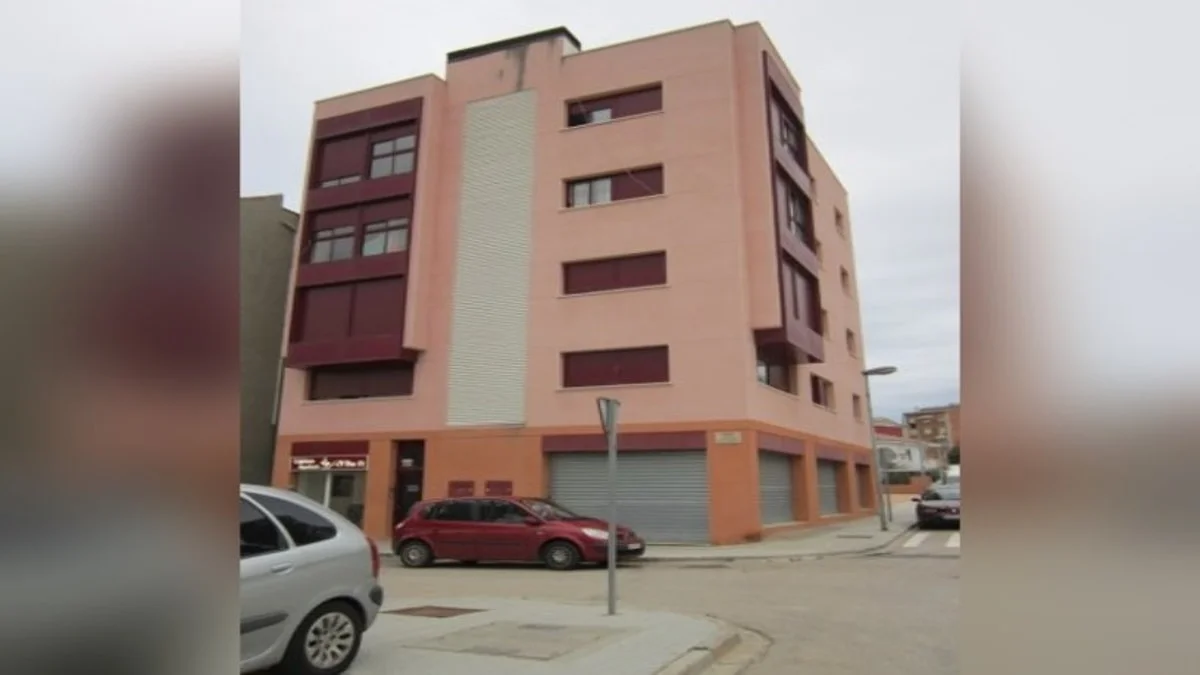 Garaje urbano con una plaza