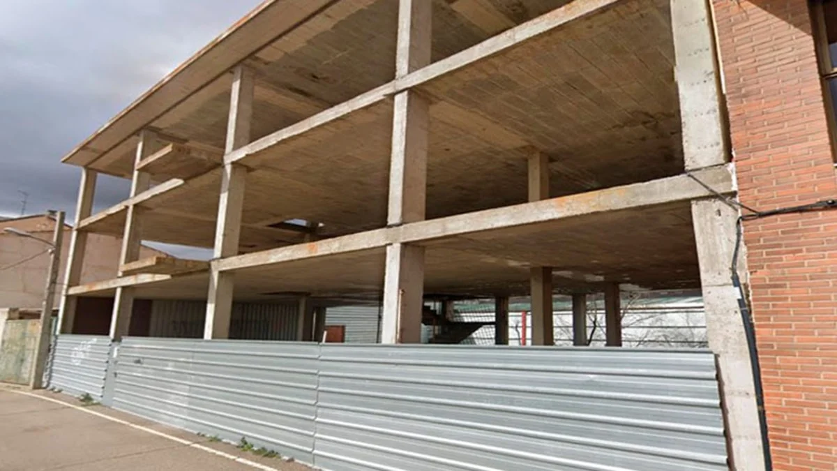 Edificio paralizado en Zamora de 429 m²
