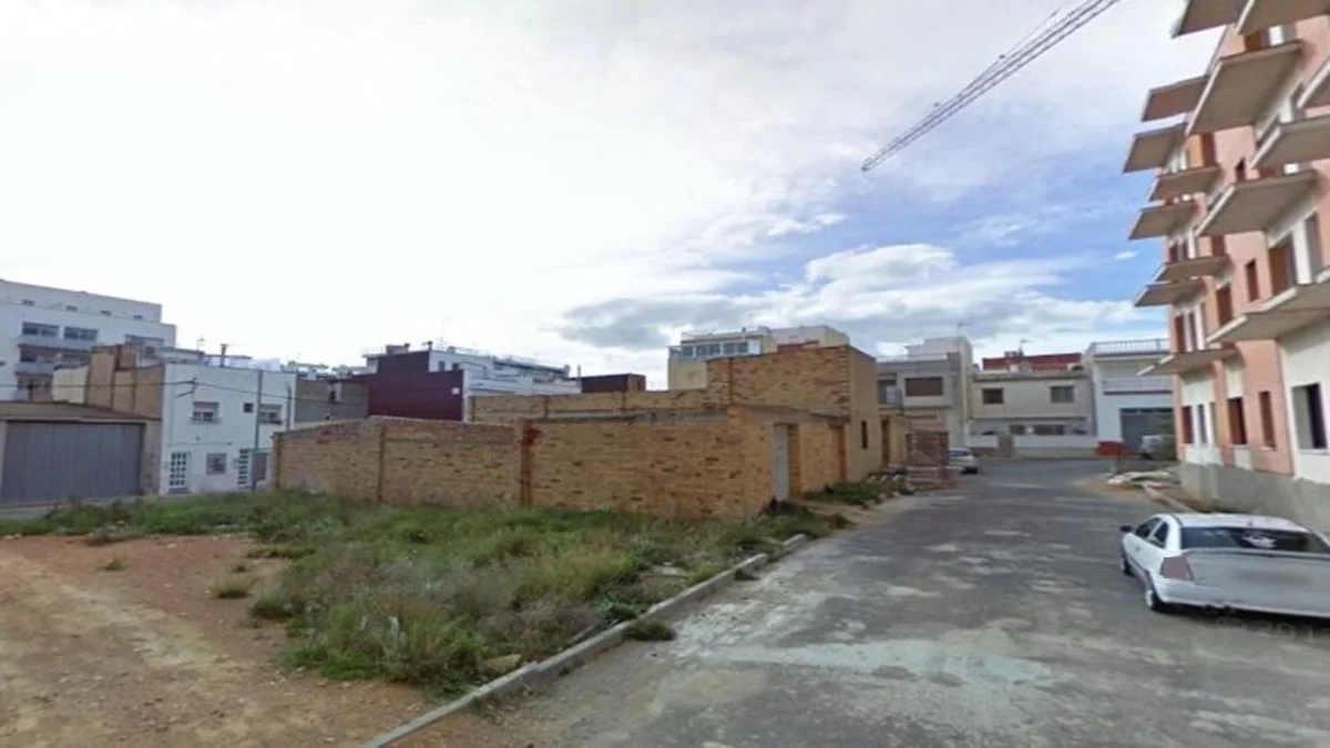 Parcela urbana cerca del centro