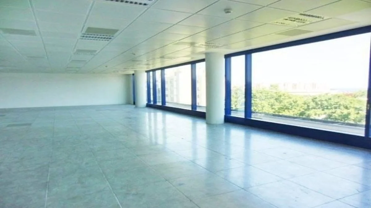 Oficina alquilada en Badalona, 363 m²