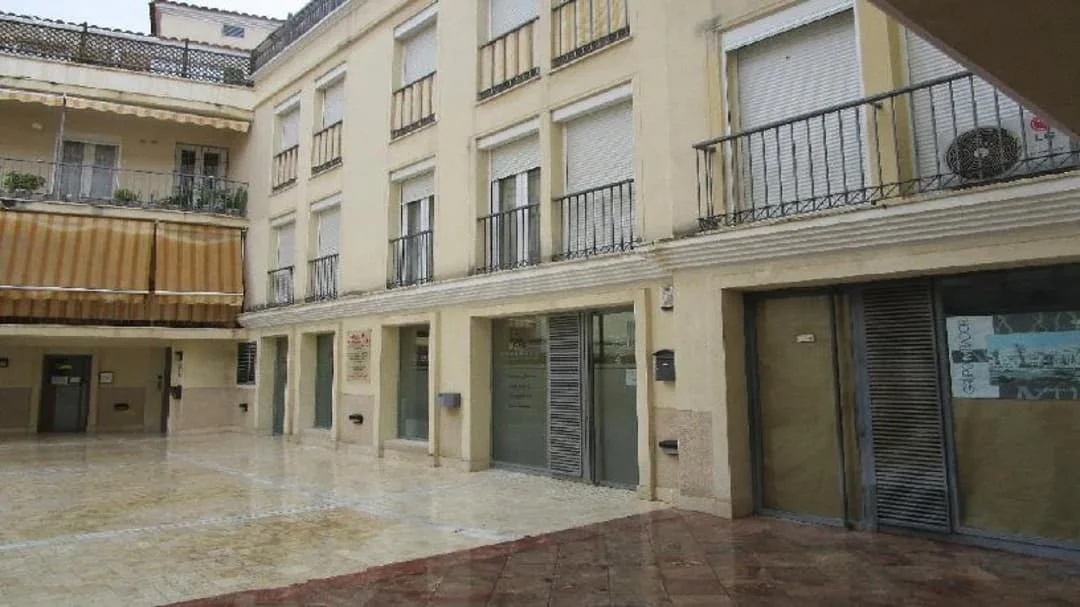 Four-office building in Vélez-Málaga