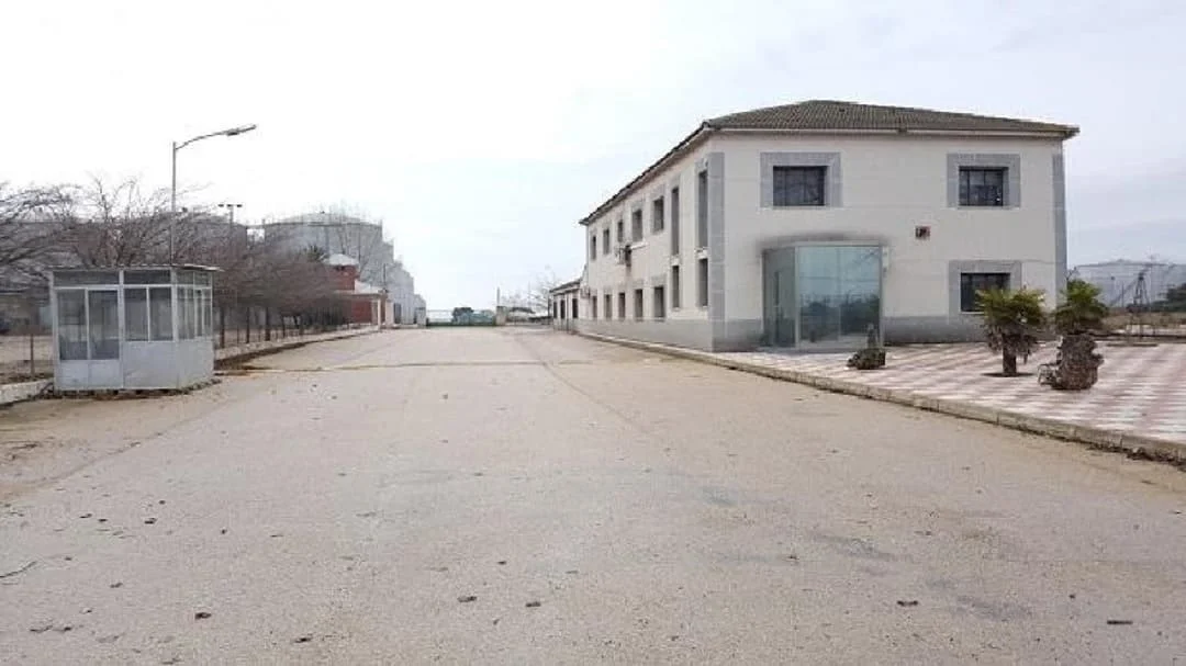 Instalación industrial de almacenamiento cerca de Tarancón