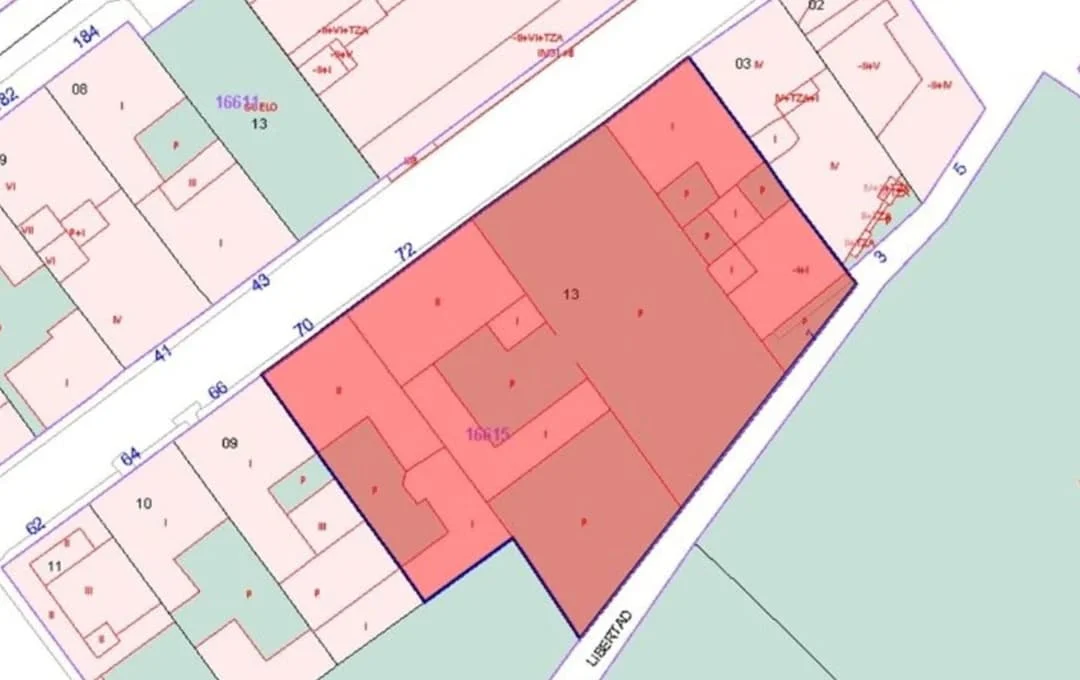 Urban residential plot with 5,650 m² buildability