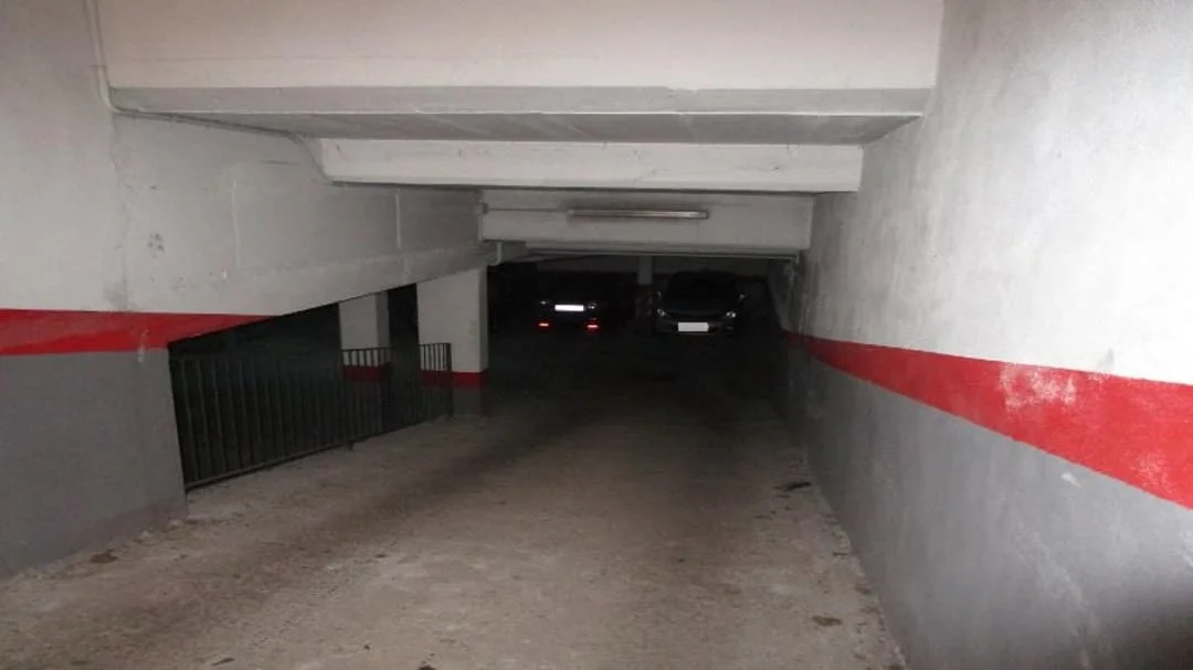 Plaza de garaje compacta cerca del centro