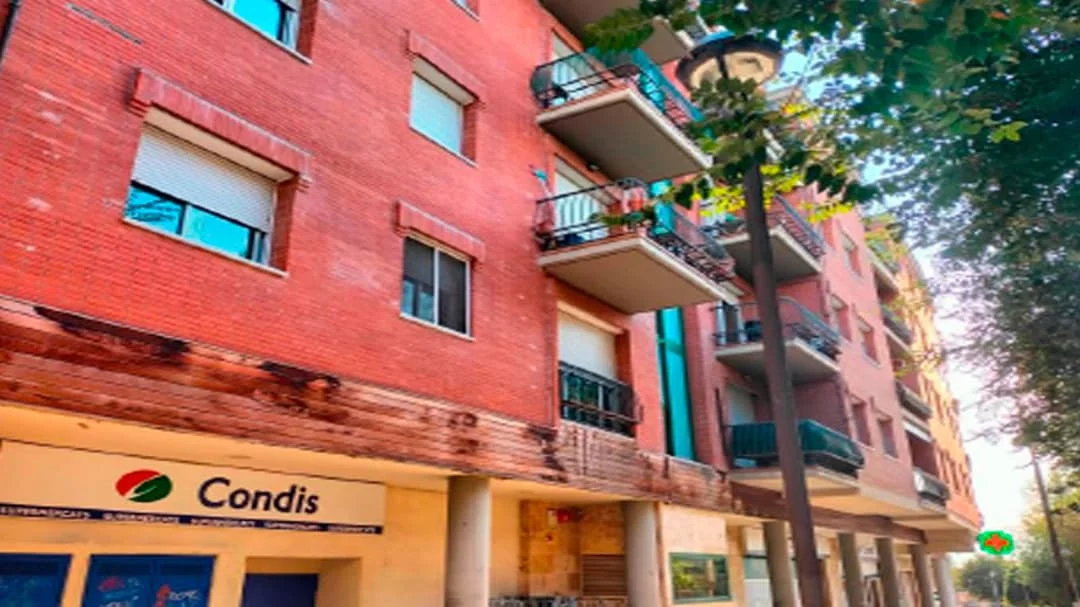 Oficina en planta baja de 595 m²