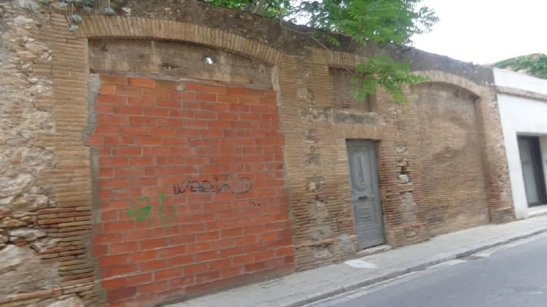 Developable Figueres plot, 750 m²