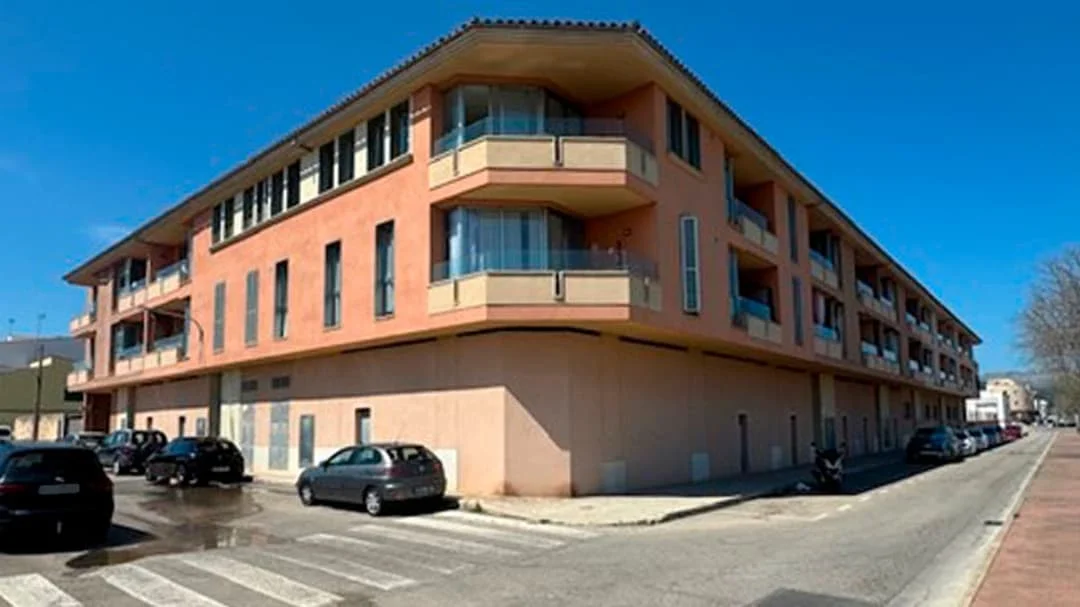 Oficina comercial cerca del centro de Pobla