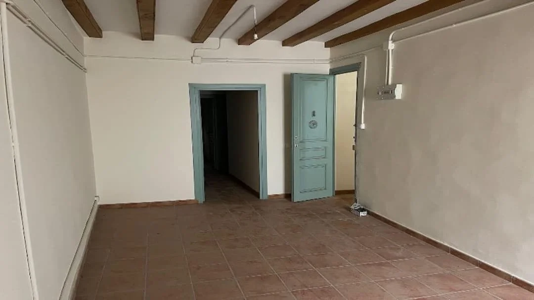 Casa céntrica en Riba-roja con cuatro habitaciones