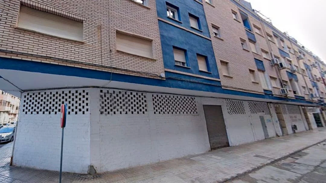 Local comercial cerca del centro de Yecla