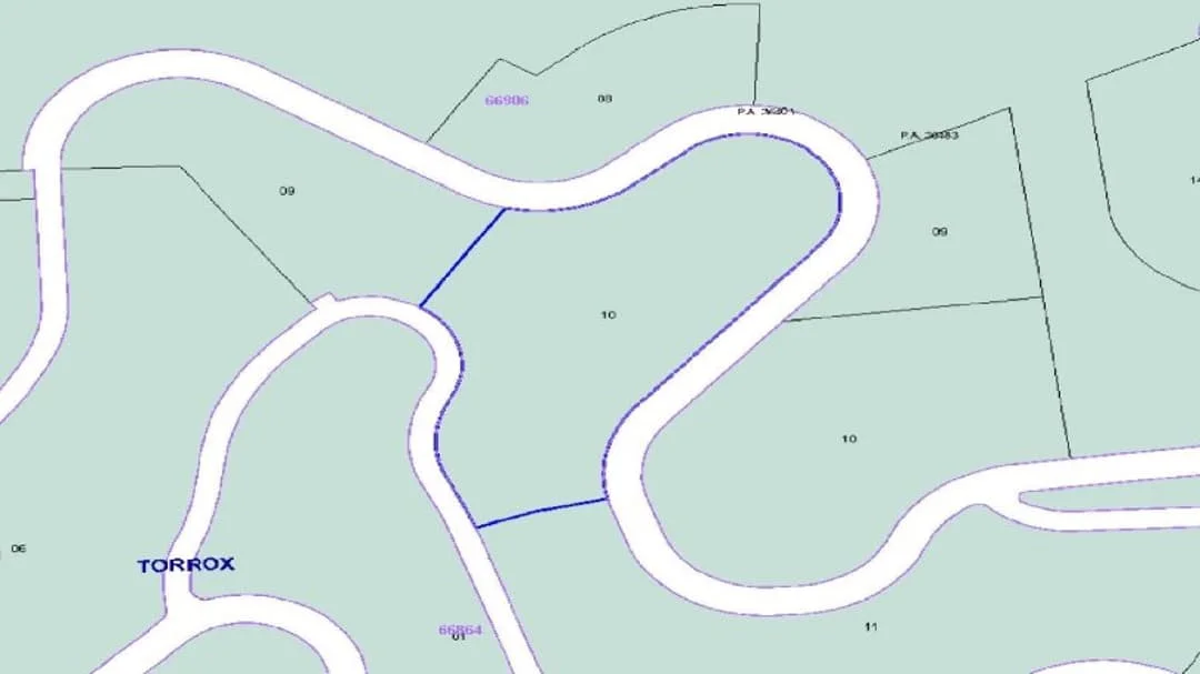 Large residential plot in Torrox