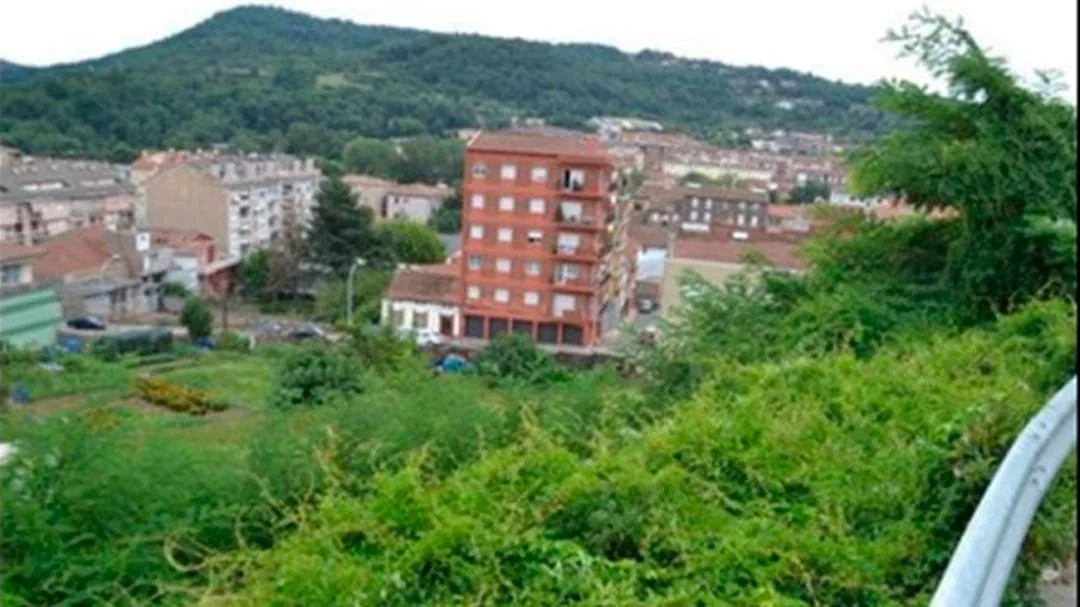 Terreno urbanizable en Olot, 17.034 m²