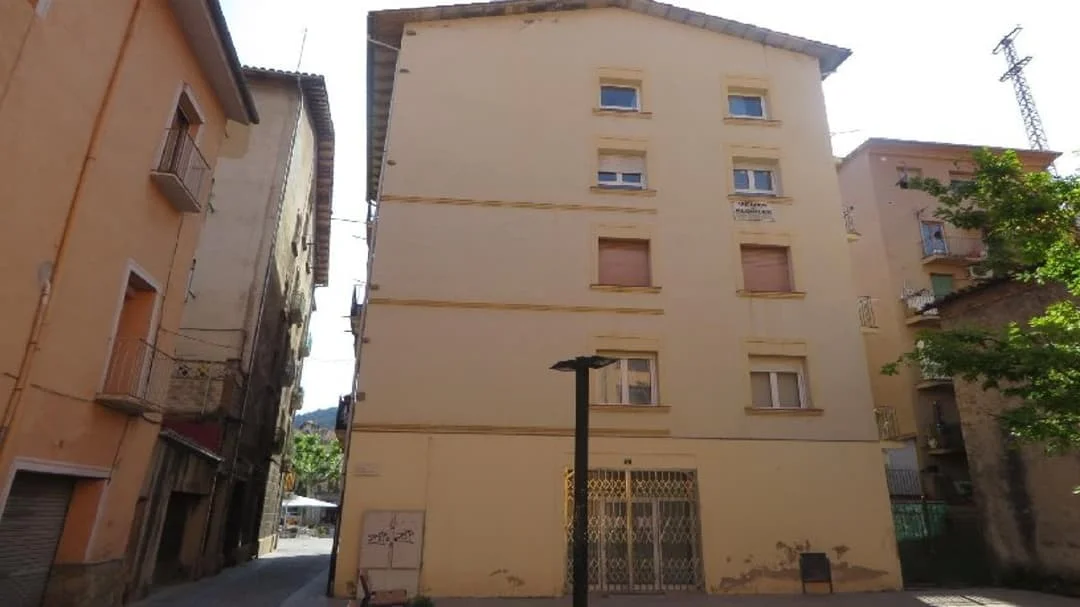 Piso de dos habitaciones en casco antiguo de Ripoll