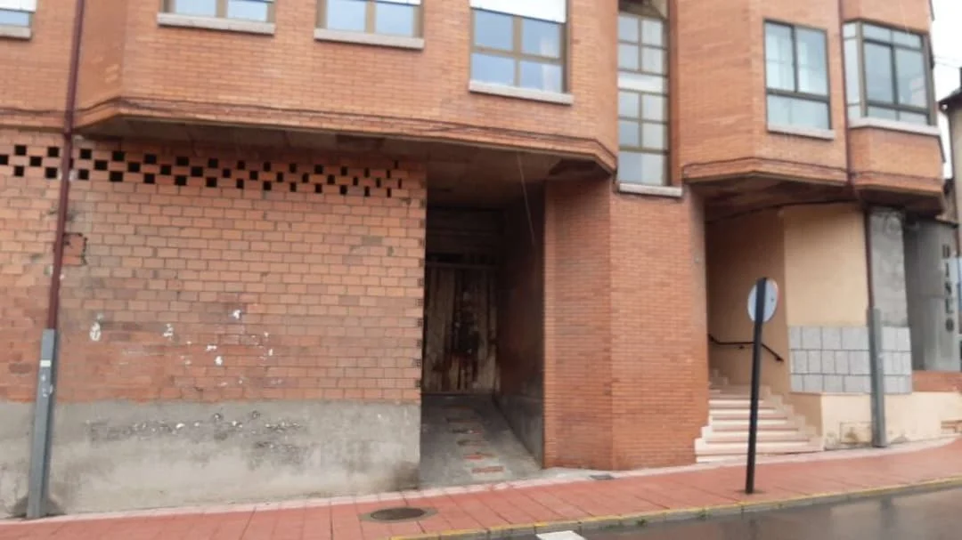 Local comercial de 142 m² en planta baja