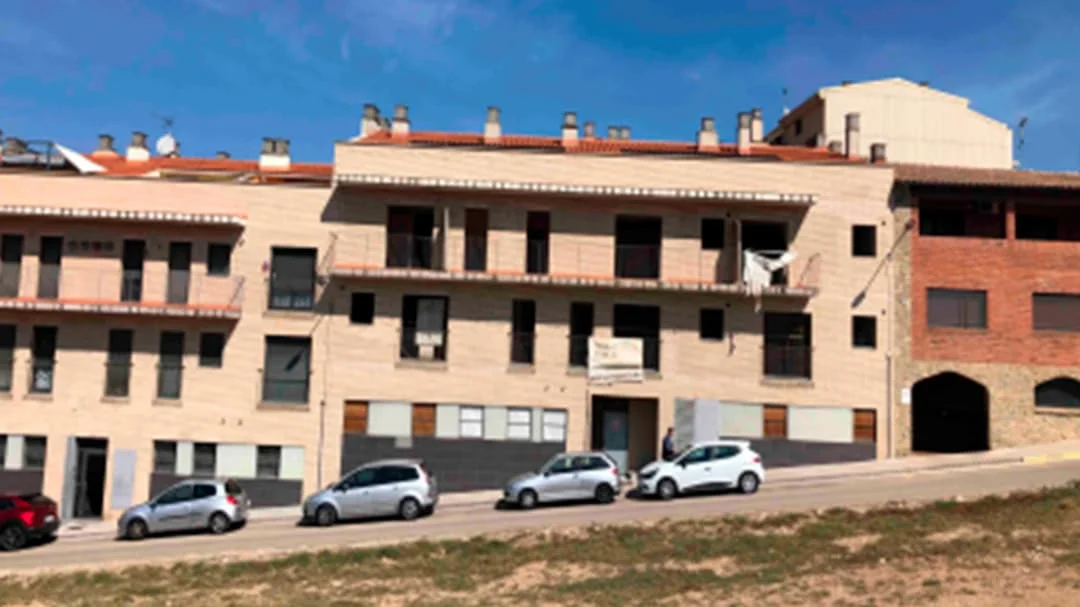 Promoción parada de 12 viviendas junto a Manresa