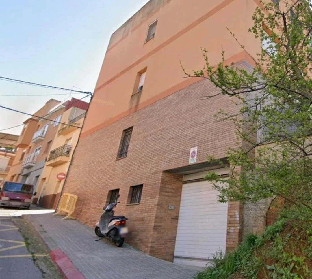 Garaje en Sabadell de 28 m²