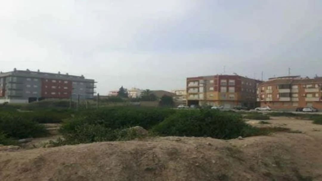 Developable Murcia plot with 402 m²