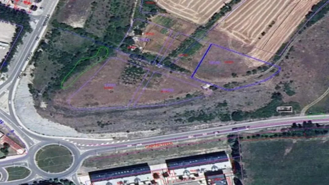Developable Jaca plot, 2,639 m²