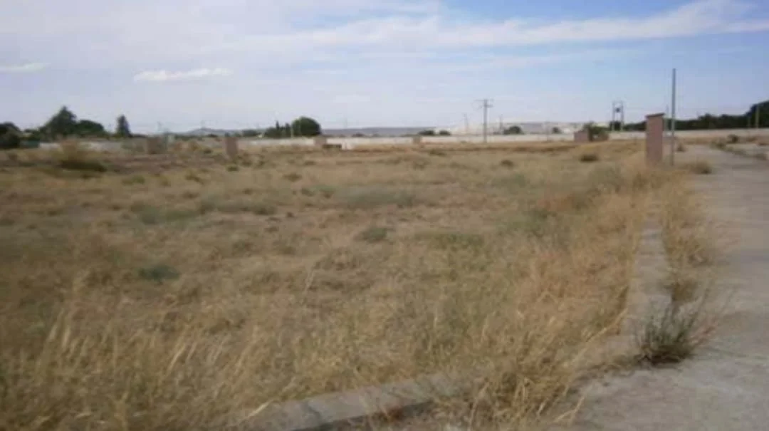 Terreno urbanizable en Pinseque, 3.264 m²