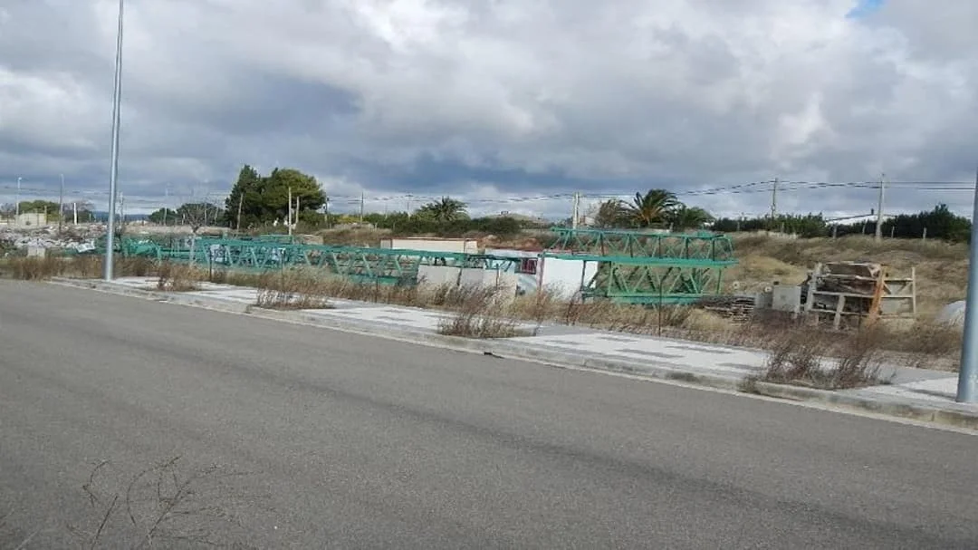 Promoción residencial paralizada en Pinseque