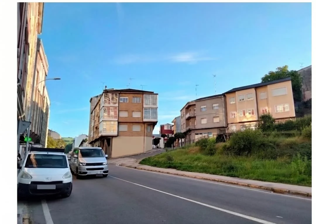 Solar urbano en Sarria de 746 m²