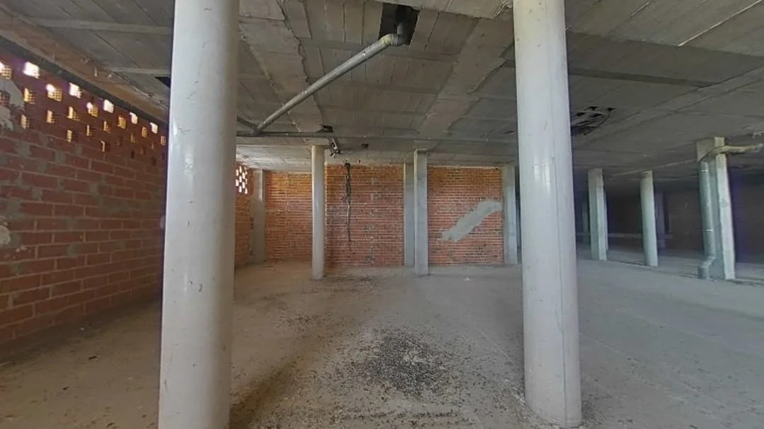 Local comercial en Valdeganga de 265 m²