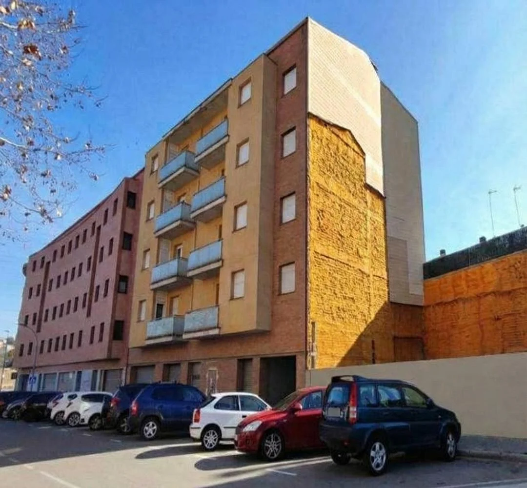 Paused 13-unit development in Manresa