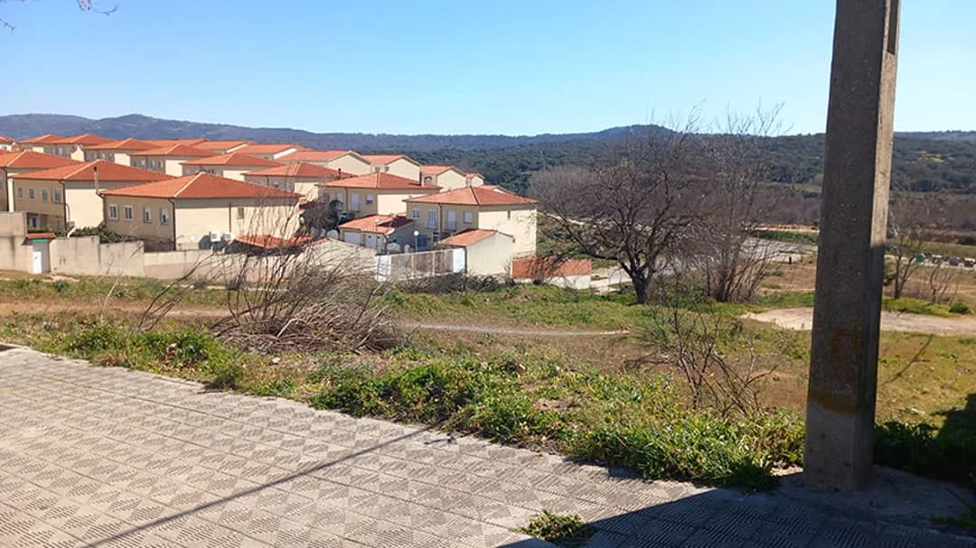 Developable Plasencia plot, 4,470 m²