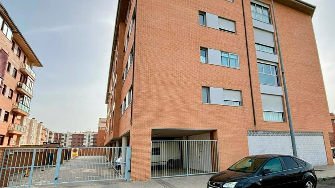 Garaje en sótano de 29 m² construidos