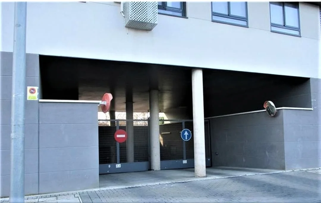 Plazas de garaje en Espartales con amplios accesos
