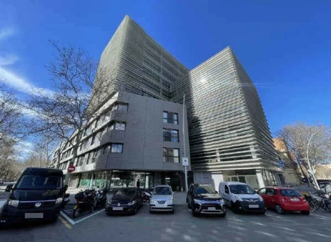 Plaza de garaje en Barcelona cerca de la playa