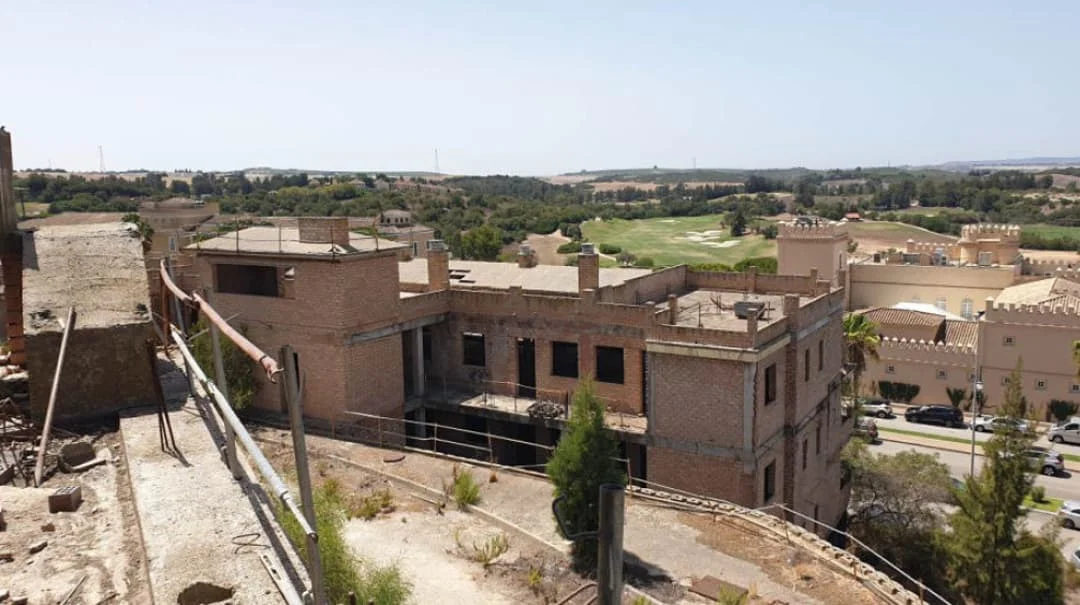 Montecastillo development land share