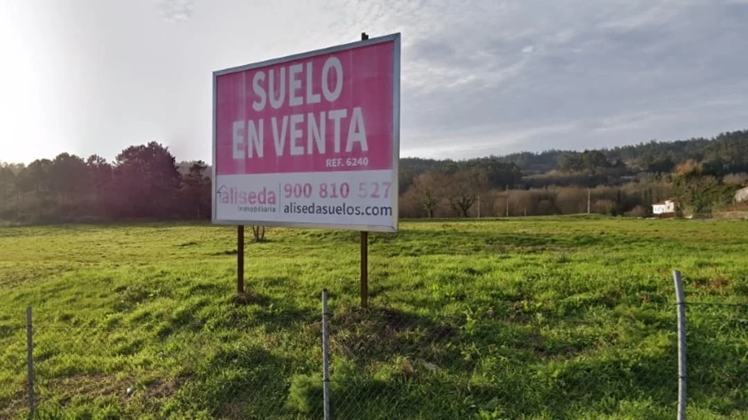 Parcela residencial edificable en Brión