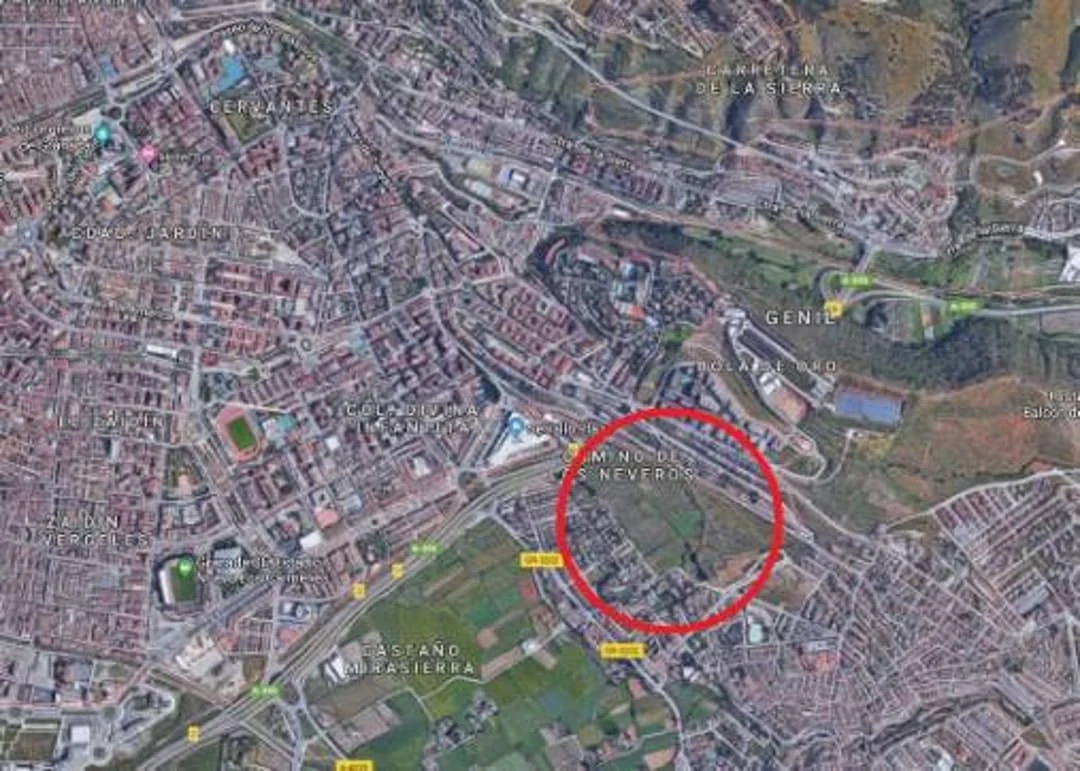 Terreno urbanizable en Granada con uso residencial
