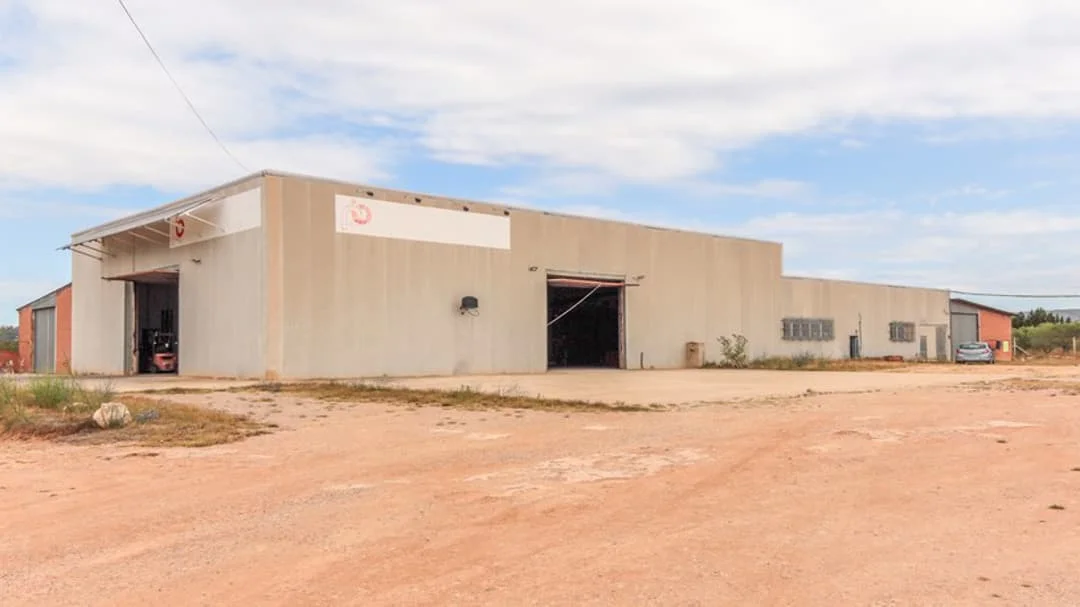 Finca industrial con potencial agrícola